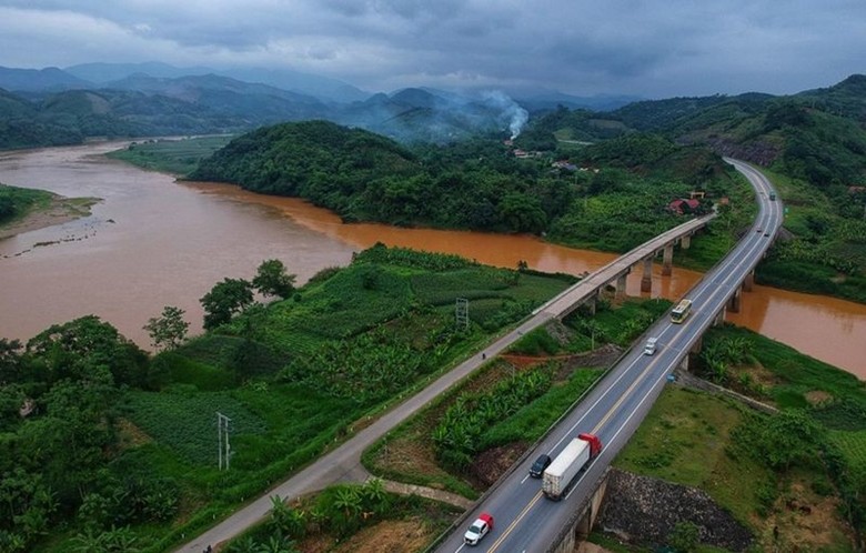 cao-toc-ha-noi-lao-cai-doan-bao-thang-bao-yen-1722242142.jpg