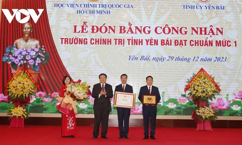 Trường Chính trị Yên Bái đạt chuẩn mức 1