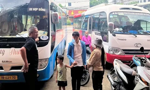 Xe vận tải hợp đồng du xuân ở Hoà Bình kín lịch