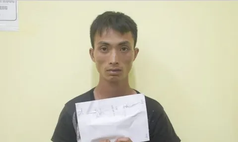 Khám nhà đối tượng tàng trữ ma túy ở Bắc Kạn, lộ thêm thuốc nổ, dây cháy chậm