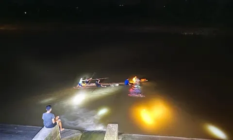 Yên Bái: Gần 300 người tìm cháu bé bị nước suối cuốn