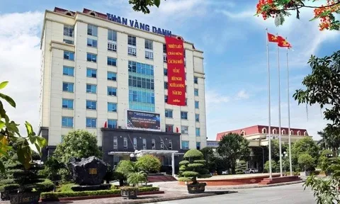 Những gói thầu tiền tỷ ở các công ty thành viên TKV: Đúng quy trình hay bất thường?