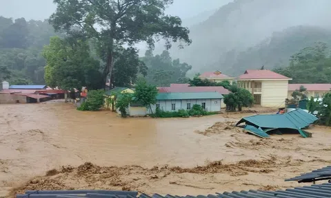 Sơn La: Giao Sở GTVT chủ trì, phối hợp đánh giá nguyên nhân gây lụt tại thành phố
