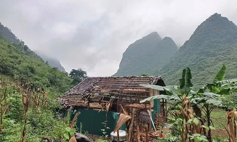 2 chị em gái thương vong vì đá lăn vào nhà lúc rạng sáng