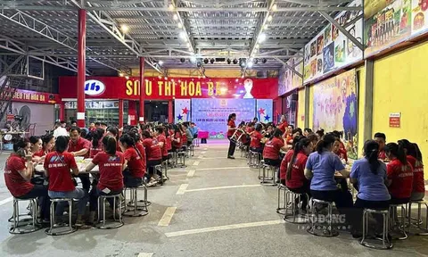 Ấm áp bữa cơm Công đoàn ở Điện Biên