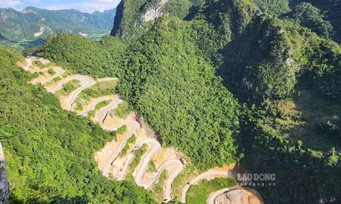 Phấn đấu hoàn thành sửa chữa cung đèo biểu tượng trước 2.9