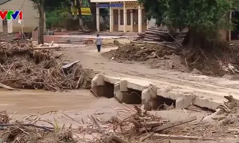 Gian nan đường đến trường của học sinh vùng lũ Sơn La