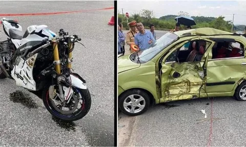 Nữ tài xế lái xe phân khối lớn đâm lật nghiêng ô tô ở Yên Bái