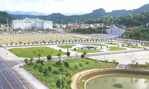 Sơn La duyệt chi 343 tỉ đồng chỉnh trang đường và vườn hoa cạnh quảng trường