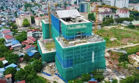 Trên công trường trụ sở Liên cơ quan 405 tỉ ở Thái Nguyên