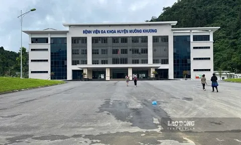 Bệnh viện 220 tỉ đồng ở Lào Cai chậm cả năm chưa hoàn thiện