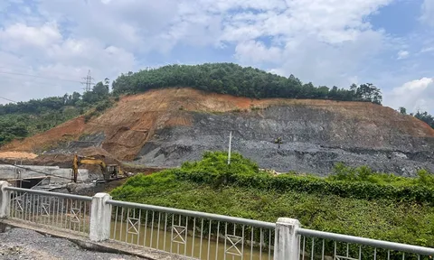 Trúng đấu giá 3 năm không biết đất của mình ở đâu