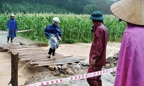 Bé trai 5 tuổi ở Thái Nguyên bị lũ cuốn trôi