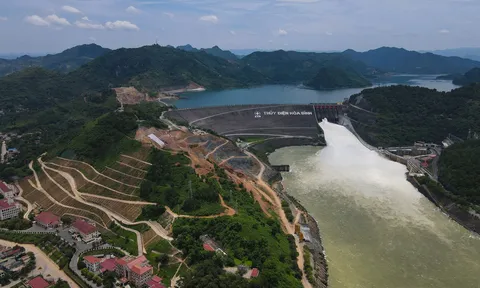 Ảnh hưởng của bão số 3 Yagi: Thủy điện Hòa Bình, Tuyên Quang mở cửa xả đáy