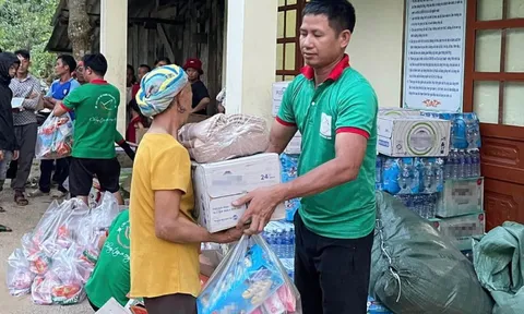 Đi cấp cứu do nguồn nước sau mưa lũ không sạch