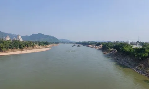 Tuyên Quang 'siết' quản lý hoạt động khai thác cát sỏi