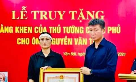 Truy tặng Bằng khen của Thủ tướng Chính phủ cho người hy sinh khi thực hiện cứu nạn, cứu hộ trong bão số 3