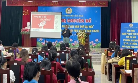 Nâng cao vai trò của nữ đoàn viên trong thời đại mới