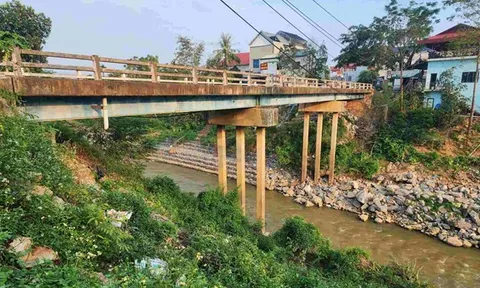 Hàng chục cầu yếu, nhiều năm chưa được sửa chữa tại Phú Thọ