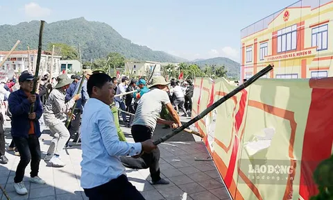 "Nghẹt thở" xem diễn tập trấn áp bạo loạn ở Điện Biên