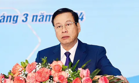 Chủ tịch tỉnh Hà Giang Nguyễn Văn Sơn bị cảnh cáo