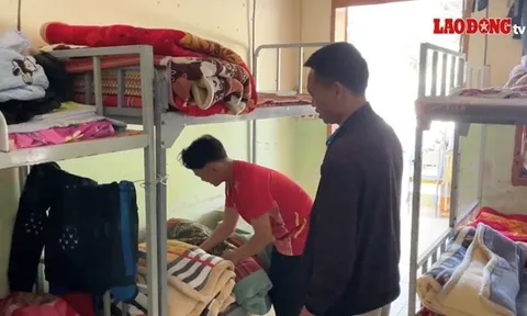 1 năm sau hỏa hoạn, học sinh vùng biên vẫn phải ở tạm lớp học