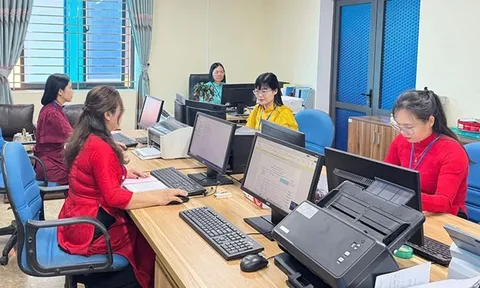 Công đoàn viên chức tỉnh Điện Biên hưởng ứng tuần lễ áo dài