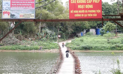 Thái Nguyên: Cược mạng sống băng qua cầu phao bị cấm