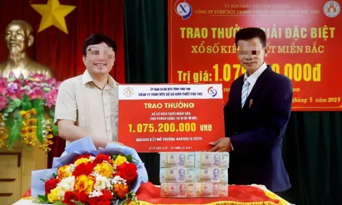 Người đàn ông ở Phú Thọ trúng 2 vé số đặc biệt hơn 1 tỷ đồng