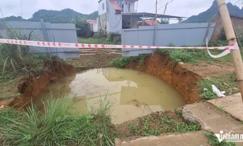 'Hố tử thần’ tiếp tục mở rộng sau nghi vấn có người mất tích, phát hiện cá sống bên trong