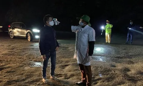 Bí thư Sơn La chỉ đạo làm rõ vụ cán bộ tuyến đầu bị nợ chế độ chống dịch