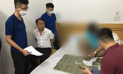 Phú Thọ: Bắt quả tang đối tượng vận chuyển 30 bánh heroin