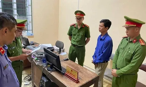 Tuyên Quang: Bắt cán bộ địa chính xã chiếm đoạt tiền của người dân