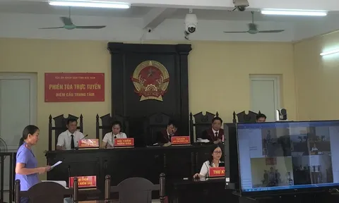 Vừa ra tù, nữ quái 62 tuổi tiếp tục lĩnh án 20 năm vì vận chuyển ma tuý