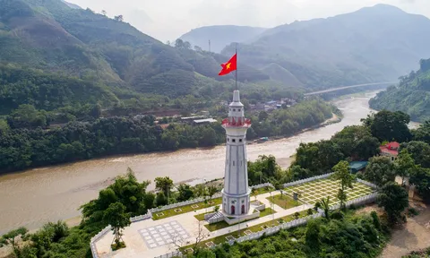 Sao quên được Lũng Pô ơi!