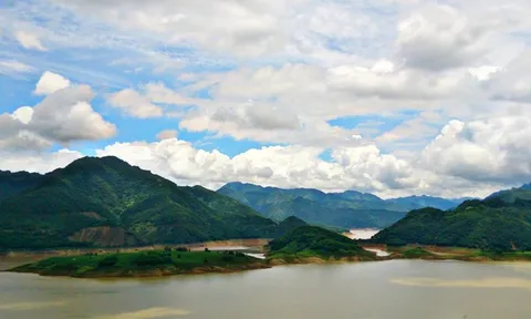 Ba Khan, thiên đường bị lãng quên ở Hòa Bình
