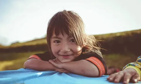 Chùm ảnh: Những đôi mắt, nụ cười rất trong của các em bé vùng cao