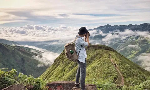 Theo chân dân phượt lên Tà Xùa trải nghiệm "thiên đường của hạ giới"