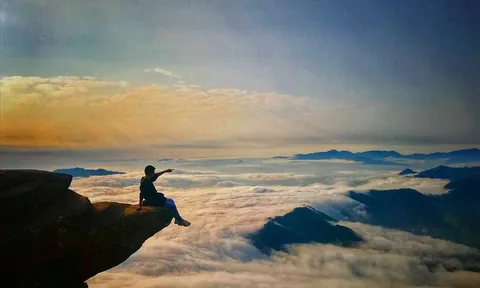 Chinh phục Pha Luông ngắm biển mây tuyệt đẹp của "nóc nhà Mộc Châu"