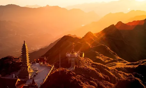 Đắm say trong vẻ đẹp thiên nhiên trên đỉnh Fansipan
