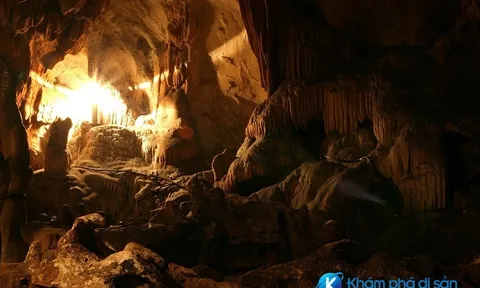 Khám phá vẻ đẹp tuyệt diệu của Động Đá Bạc Hòa Bình