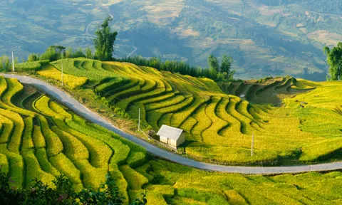 Bà con Mông, Thái ở xã nghèo Cao Phạ khởi sắc nhờ làm du lịch