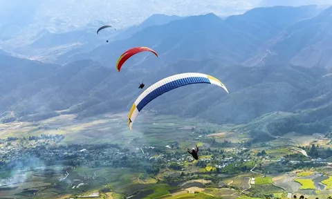 “Về với những đỉnh núi Lai Châu kỳ vĩ”