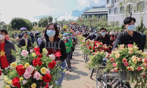 Sa Pa đạt doanh thu hơn 91 tỉ đồng trong 2 ngày cuối tuần