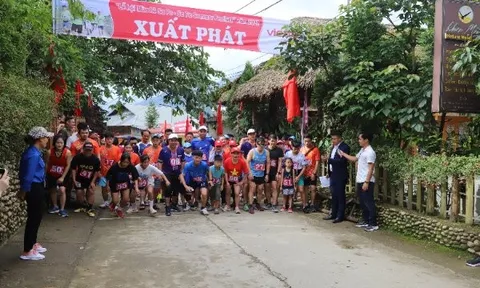 Giải chạy 'Sa Pa mùa nước đổ' thu hút hàng trăm vận động viên