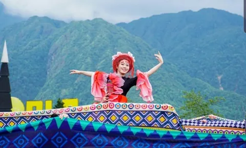 Hành trình khám phá Tây Bắc qua show diễn nghệ thuật “Chuyện tình Đỗ Quyên”