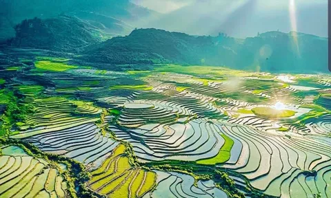 Mãn nhãn với cảnh sắc lấp lánh Tây Bắc mùa nước đổ, địa điểm lí tưởng để du lịch “giải nhiệt” mùa hè