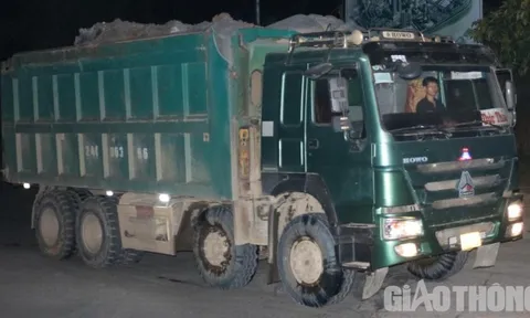 Lào Cai: Xe chở đất có ngọn vô tư hoạt động về đêm