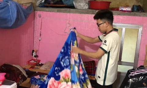 Công nhân Sơn La nhận tiền hỗ trợ sau lời hứa "không xong thì từ chức"