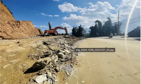 Nhập nhèm xóa điểm đen giao thông để san gạt đất nông nghiệp?